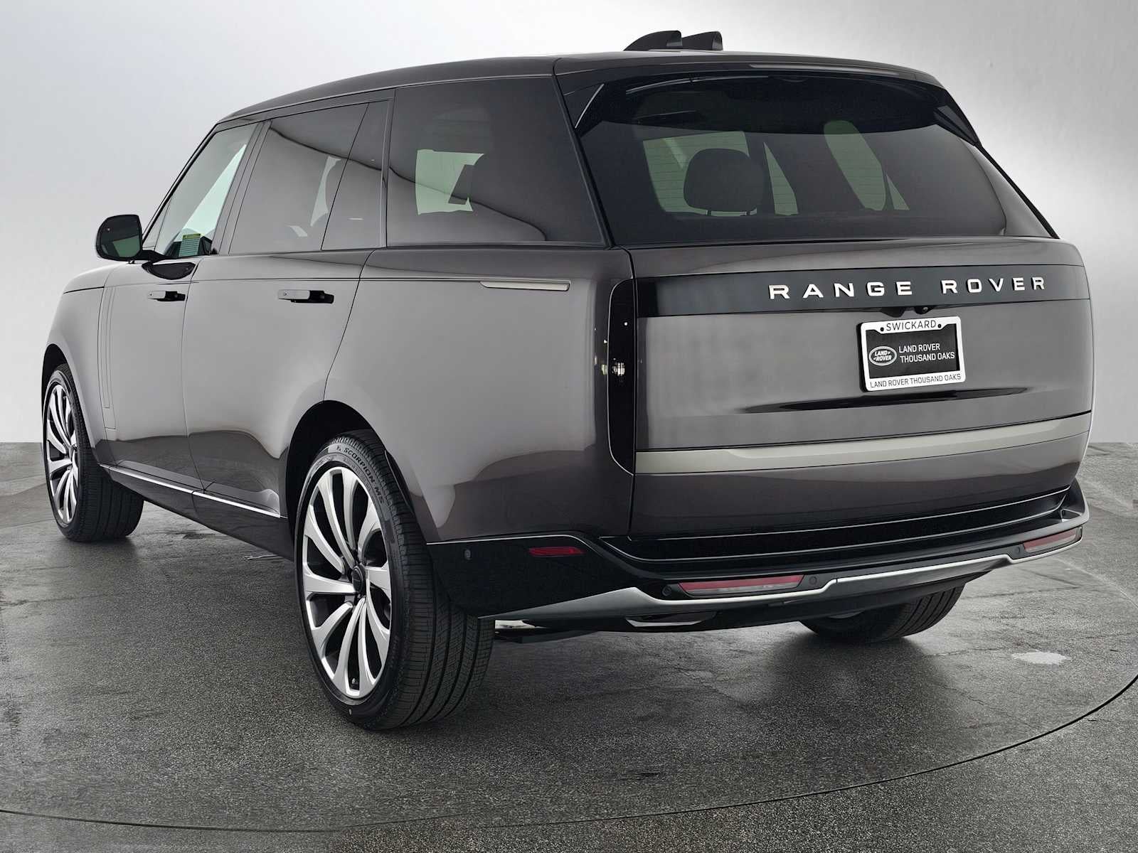2026 Land Rover Range Rover SE