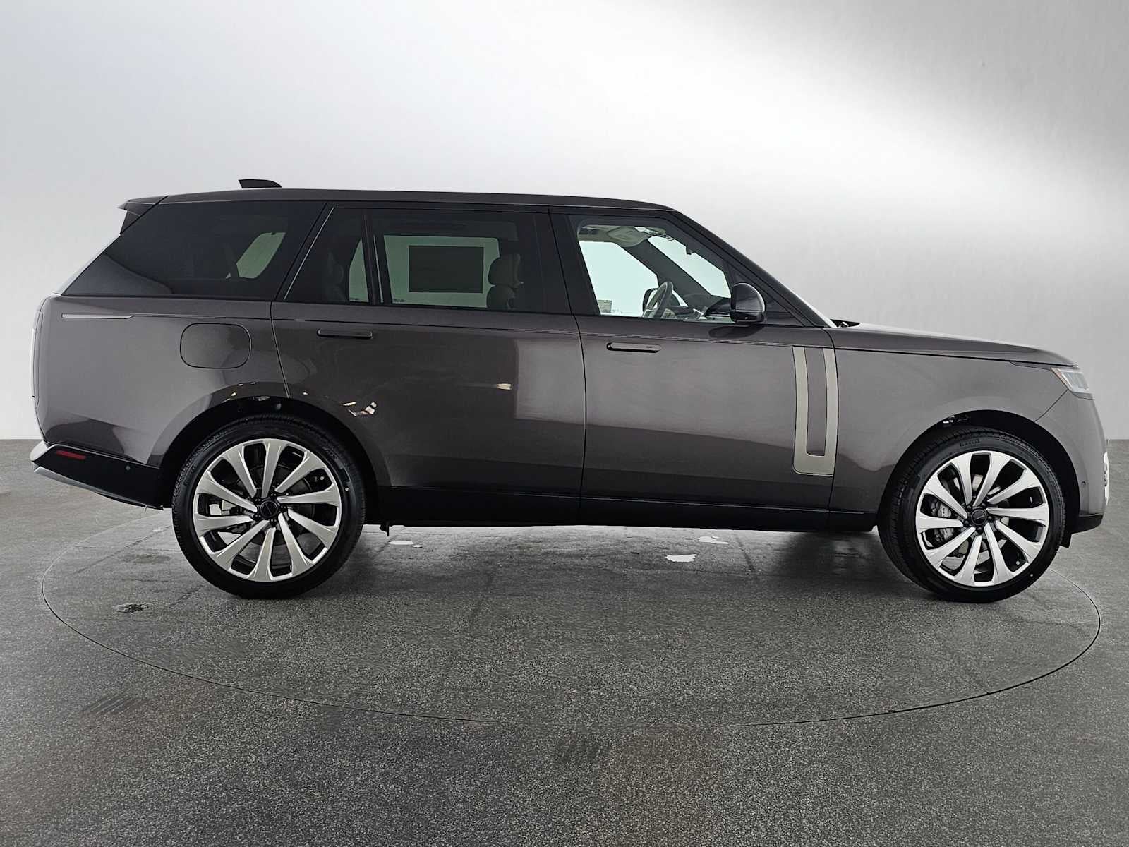 2026 Land Rover Range Rover SE
