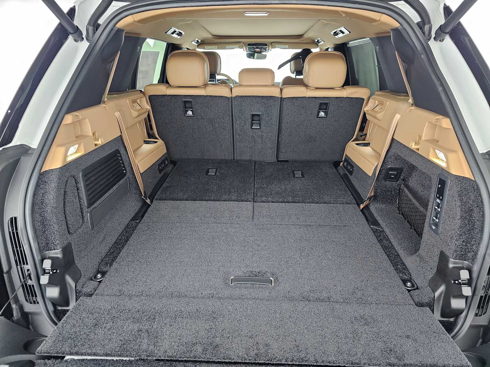 2026 Land Rover Range Rover SE