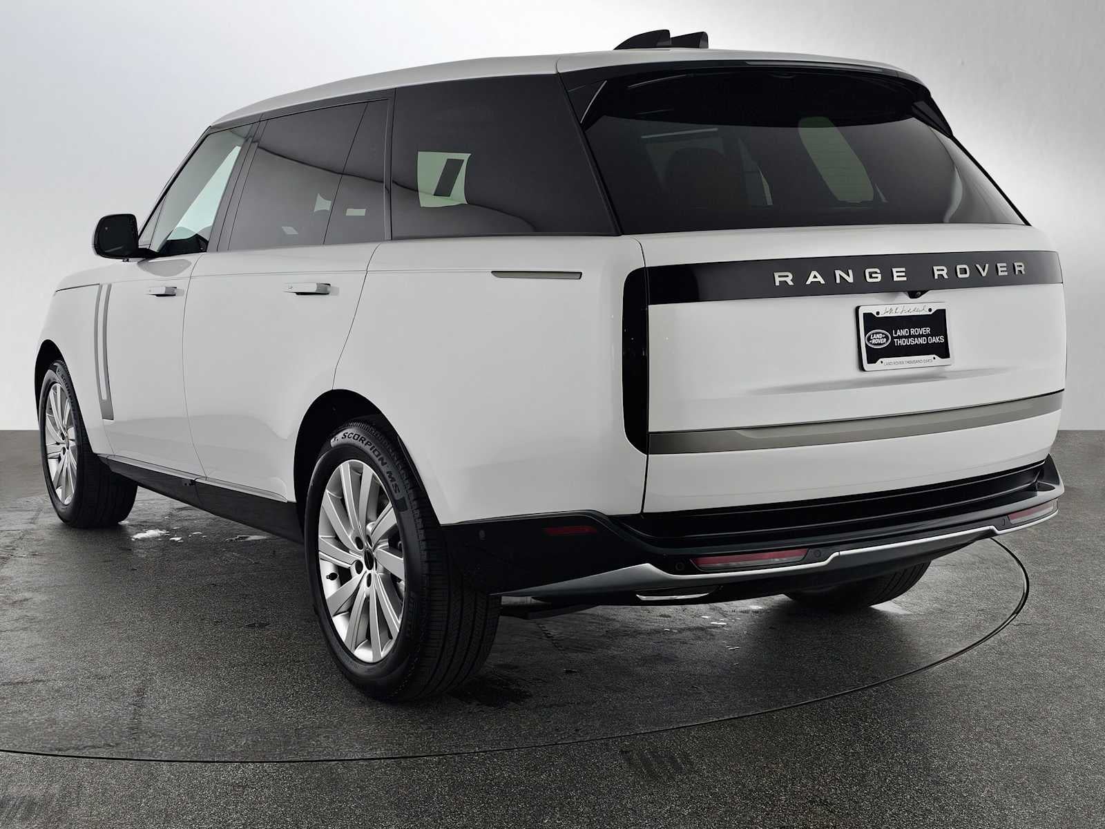 2026 Land Rover Range Rover SE
