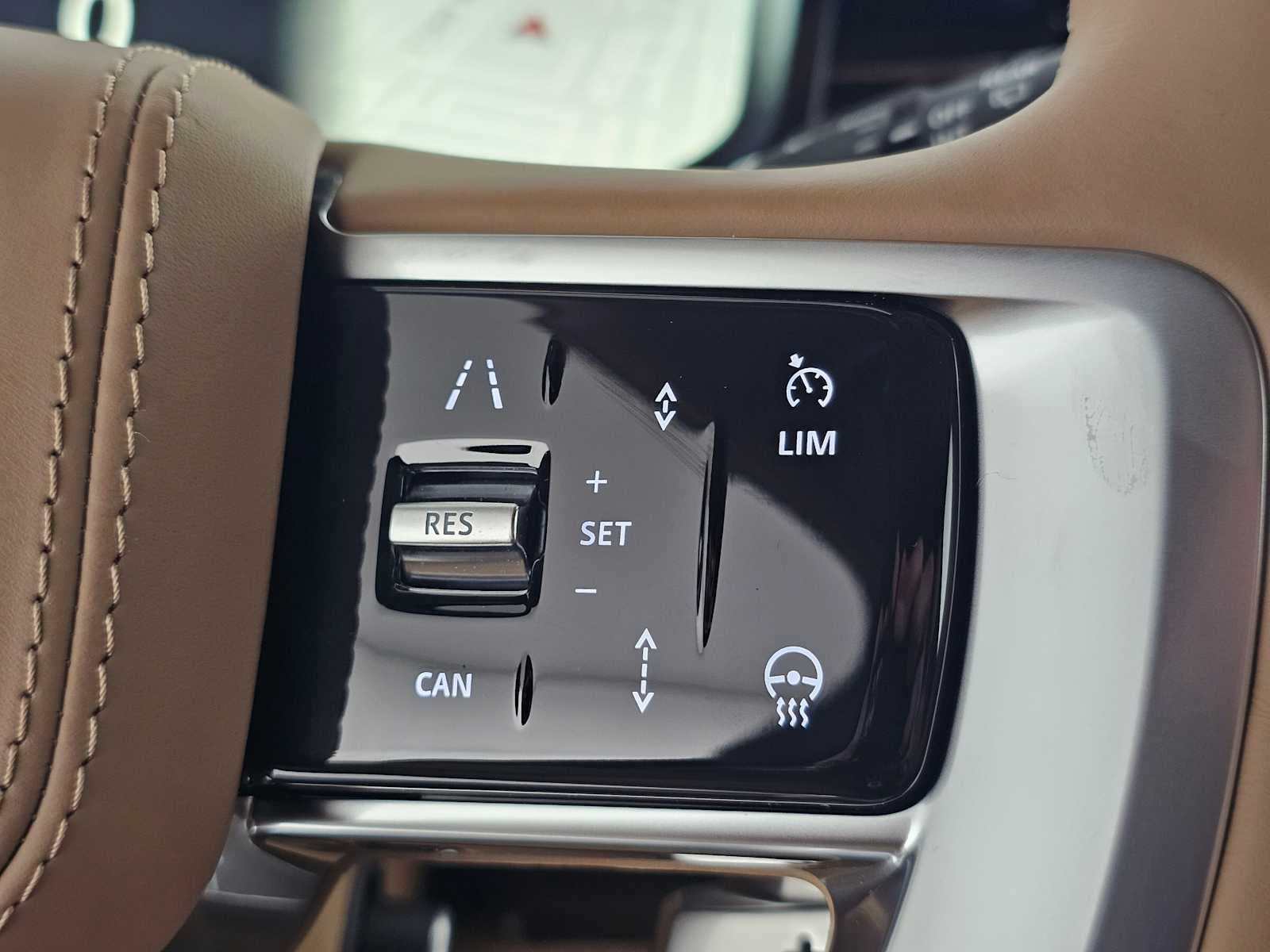 2026 Land Rover Range Rover SE
