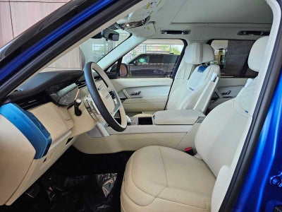 2026 Land Rover Range Rover SV
