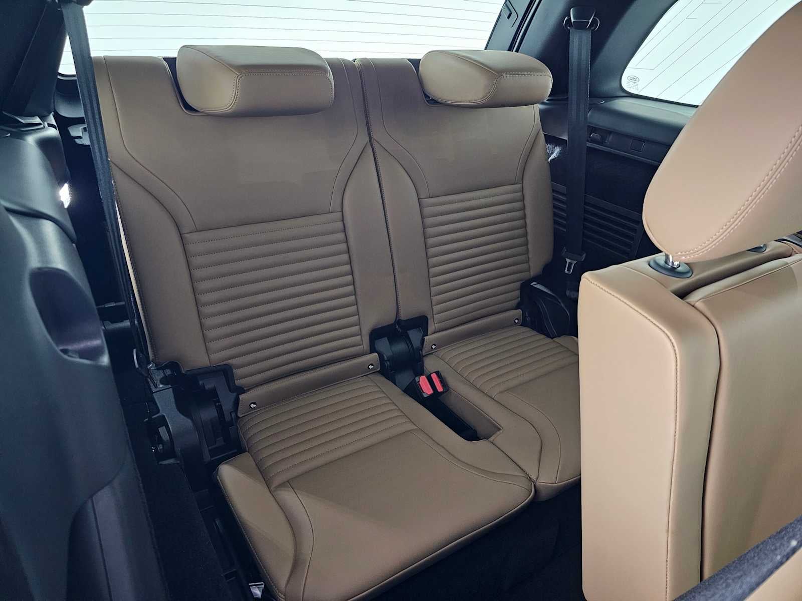 2026 Land Rover Discovery Dynamic SE