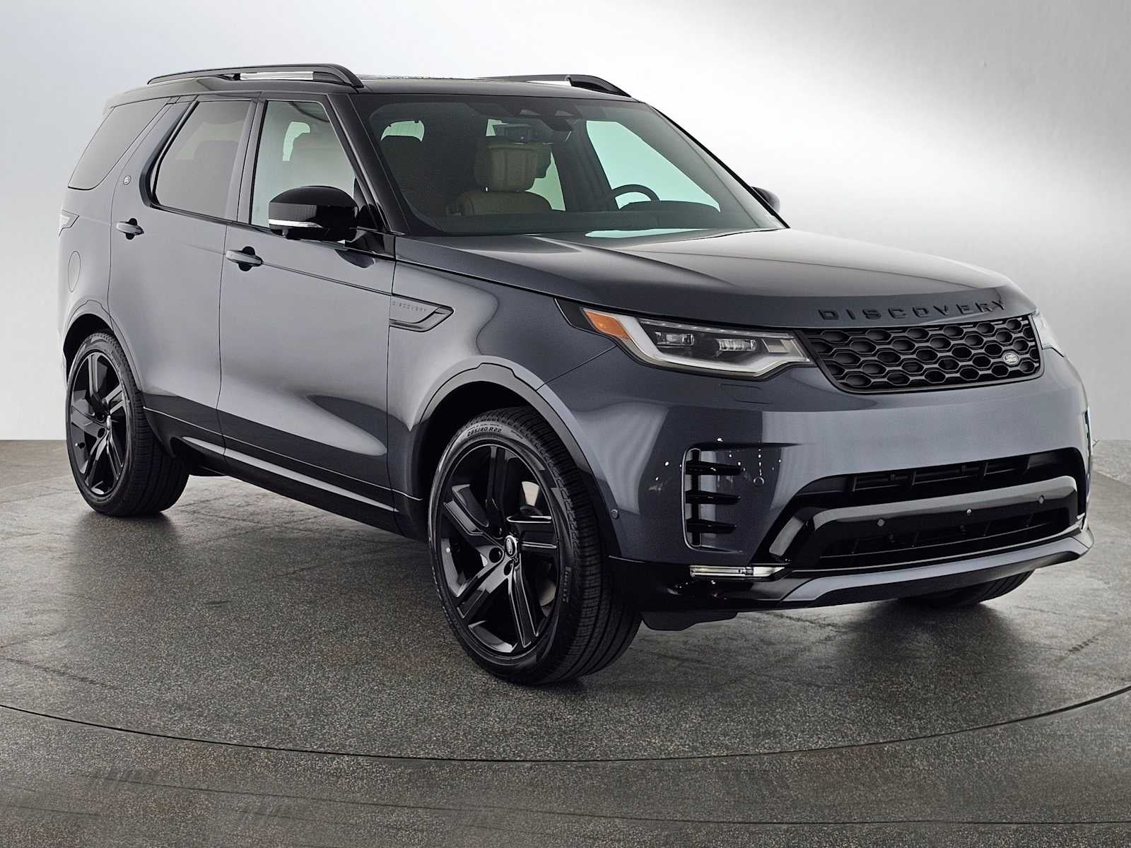 2026 Land Rover Discovery Dynamic SE
