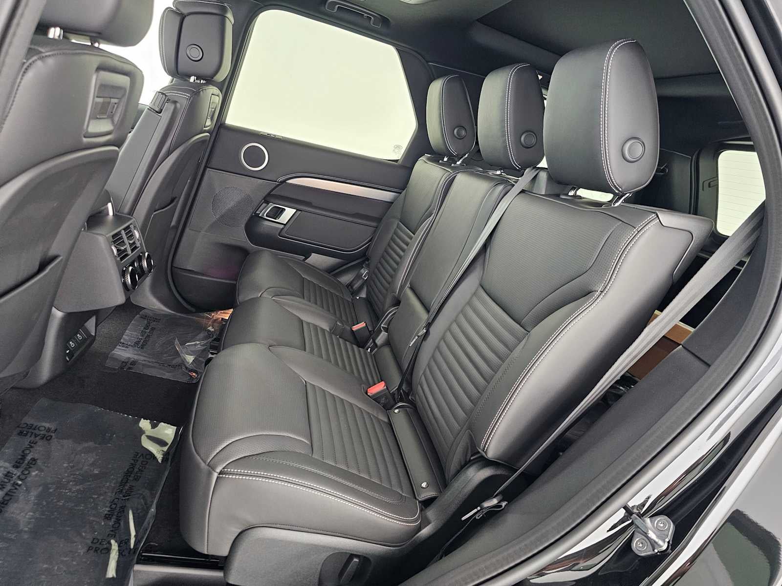 2026 Land Rover Discovery Gemini Edition