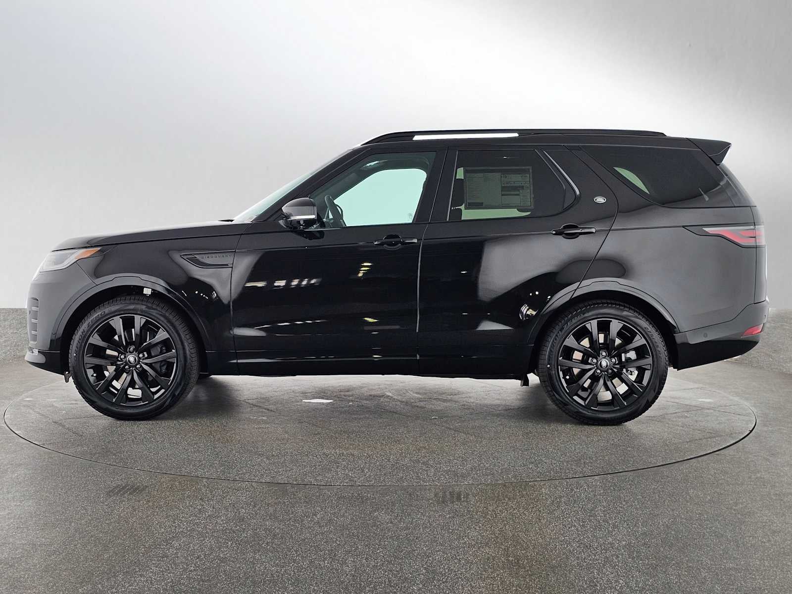 2026 Land Rover Discovery Gemini Edition