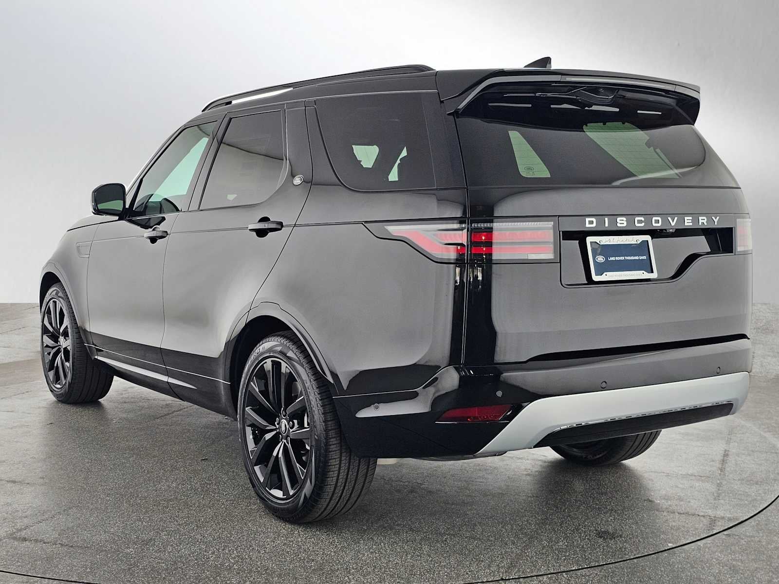 2026 Land Rover Discovery Gemini Edition