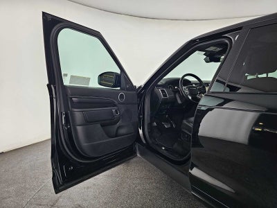 2024 Land Rover Discovery Metropolitan Edition