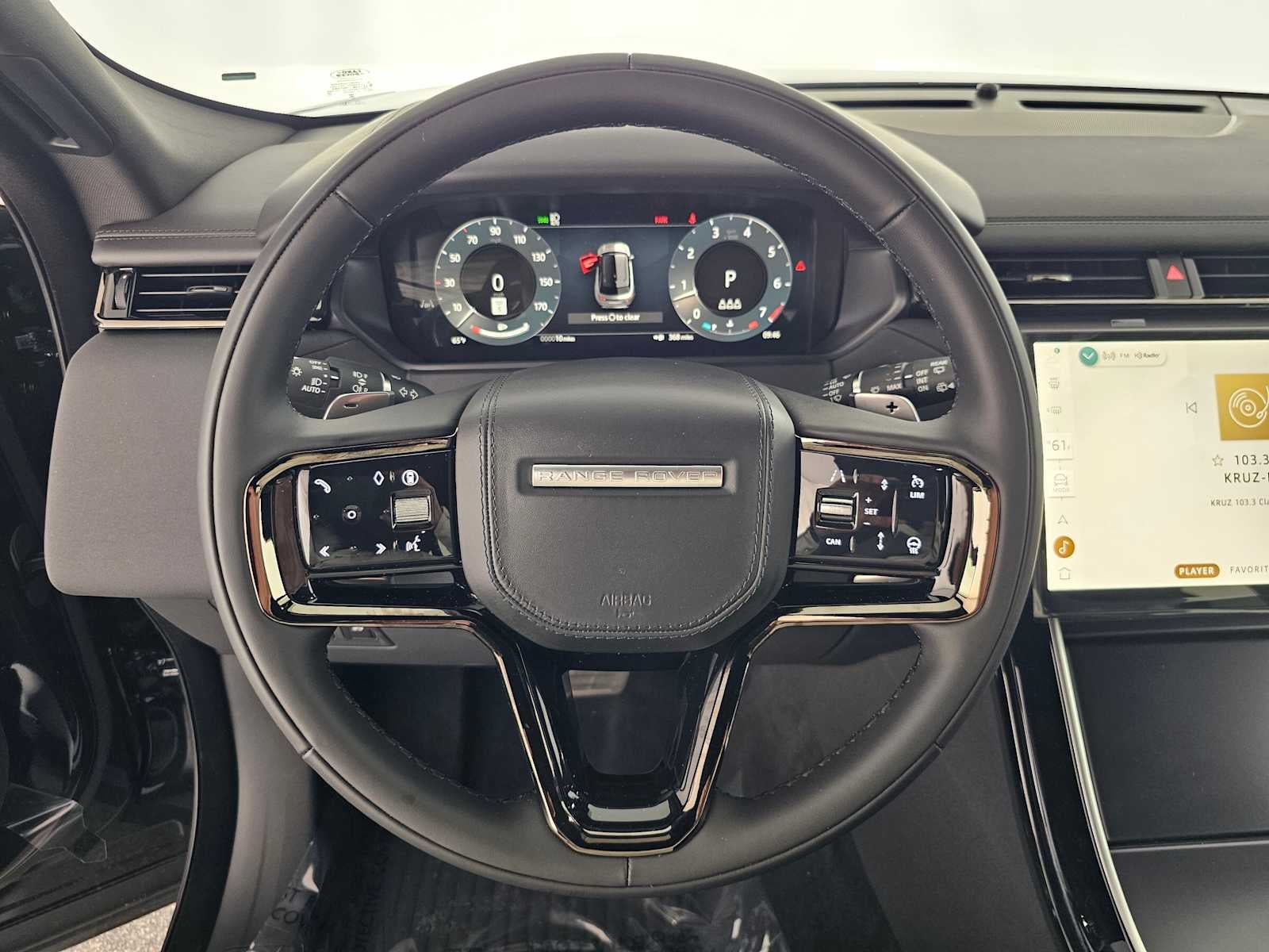 2026 Land Rover Range Rover Velar Dynamic SE