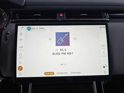 2026 Land Rover Range Rover Velar Dynamic SE
