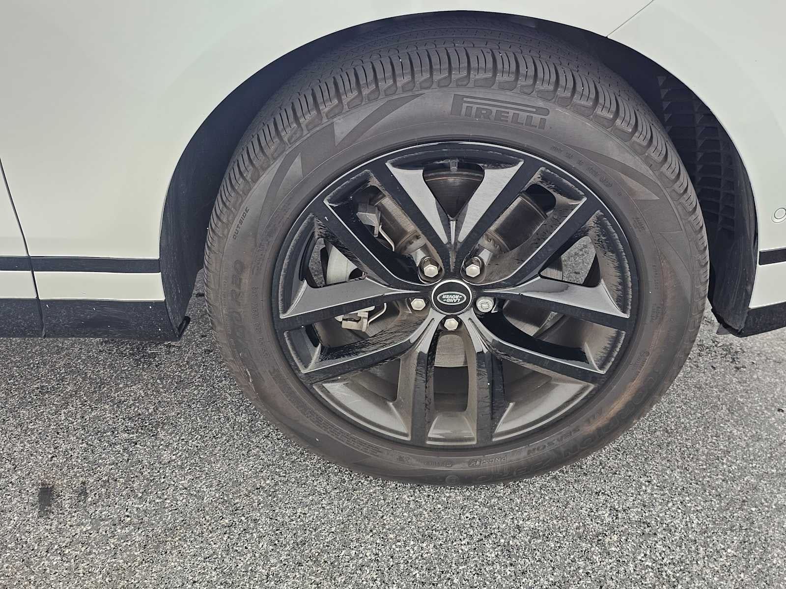 2024 Land Rover Range Rover Velar Dynamic SE