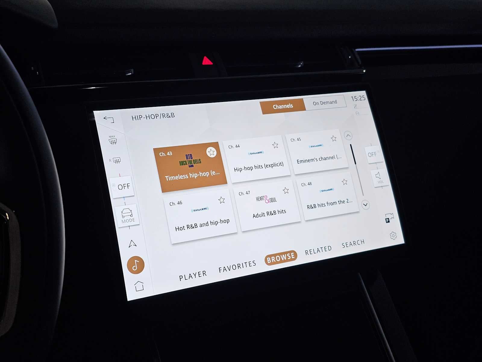 2026 Land Rover Range Rover Velar Dynamic SE
