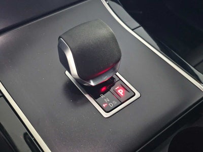 2026 Land Rover Range Rover Velar Dynamic SE