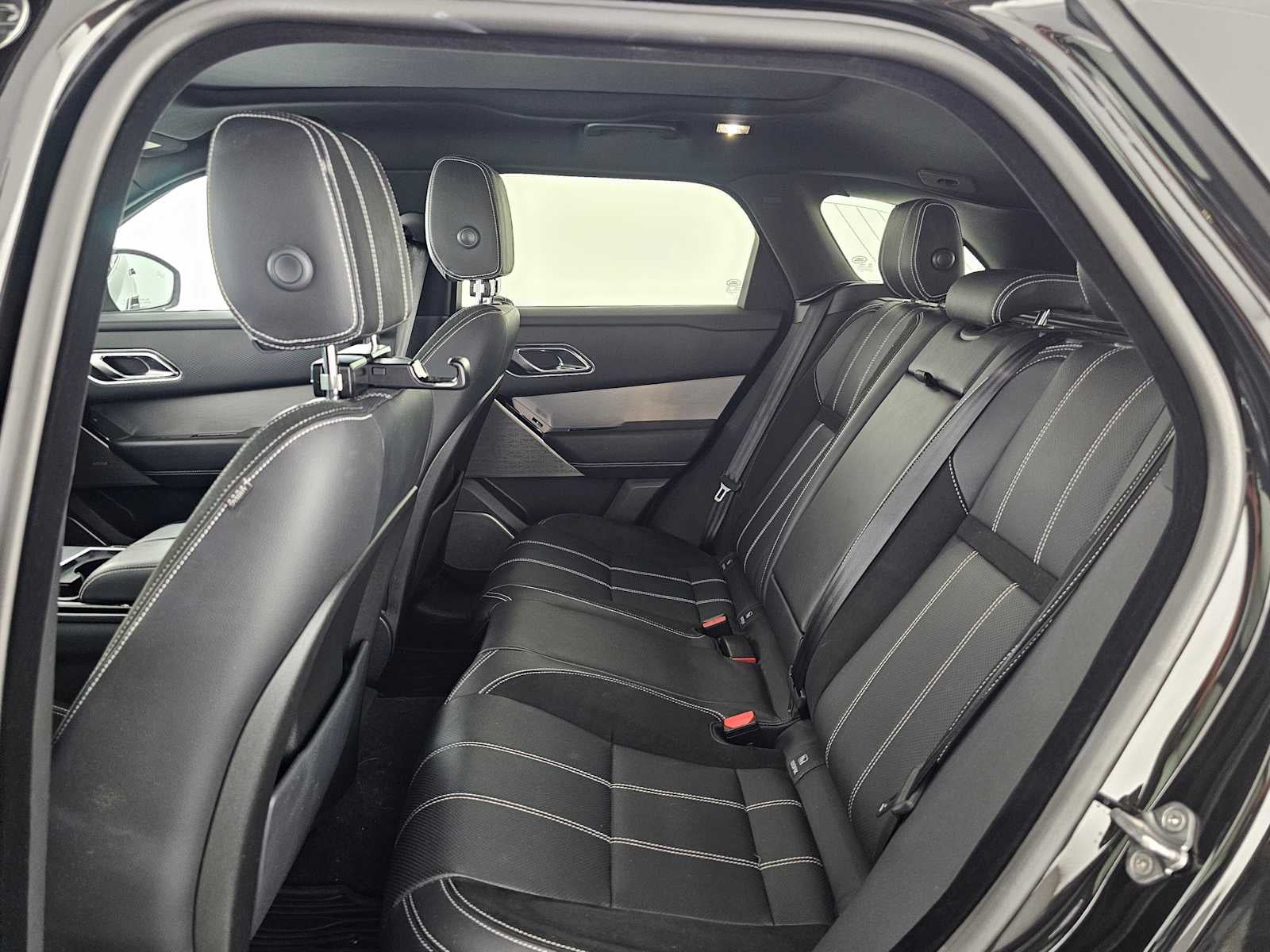 2018 Land Rover Range Rover Velar R-Dynamic SE