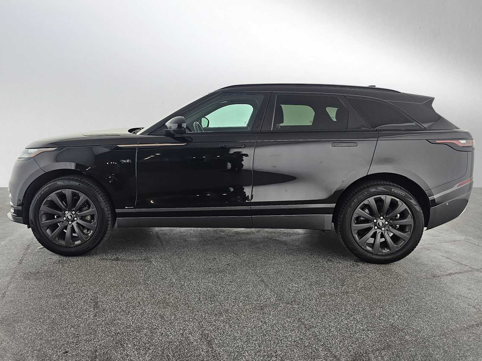 2018 Land Rover Range Rover Velar R-Dynamic SE