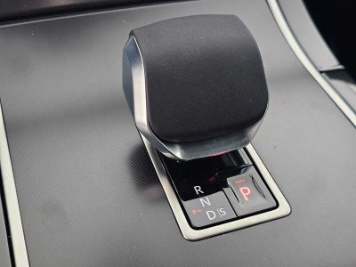 2026 Land Rover Range Rover Velar Belgravia Edition