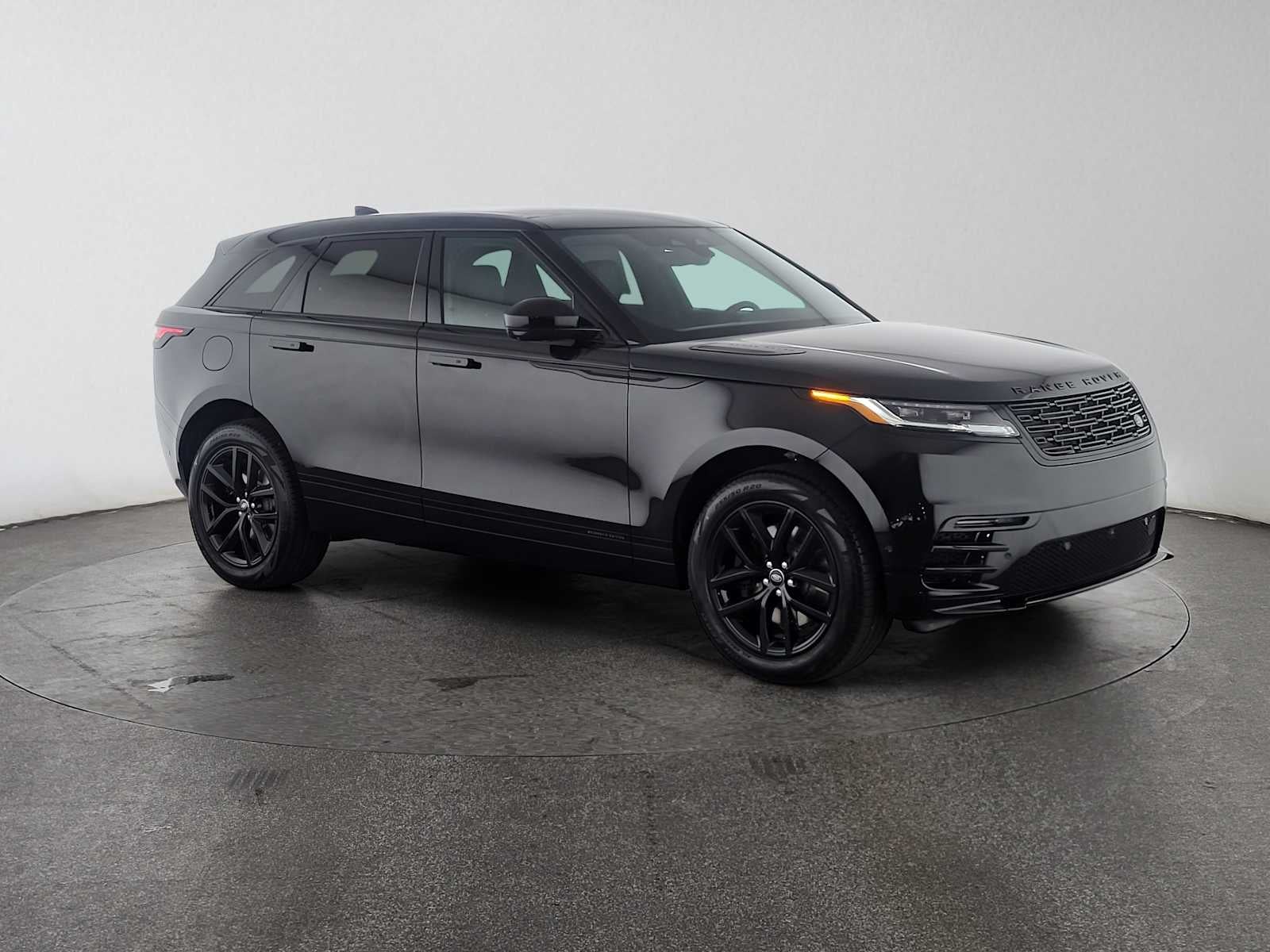 2026 Land Rover Range Rover Velar Belgravia Edition