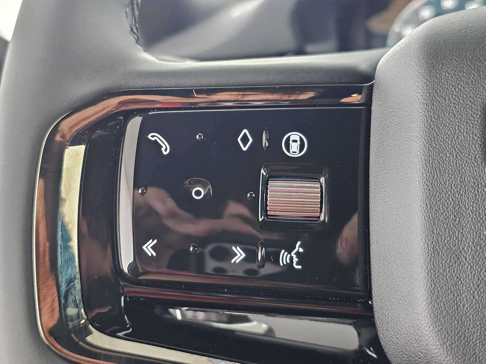 2026 Land Rover Range Rover Evoque Core S