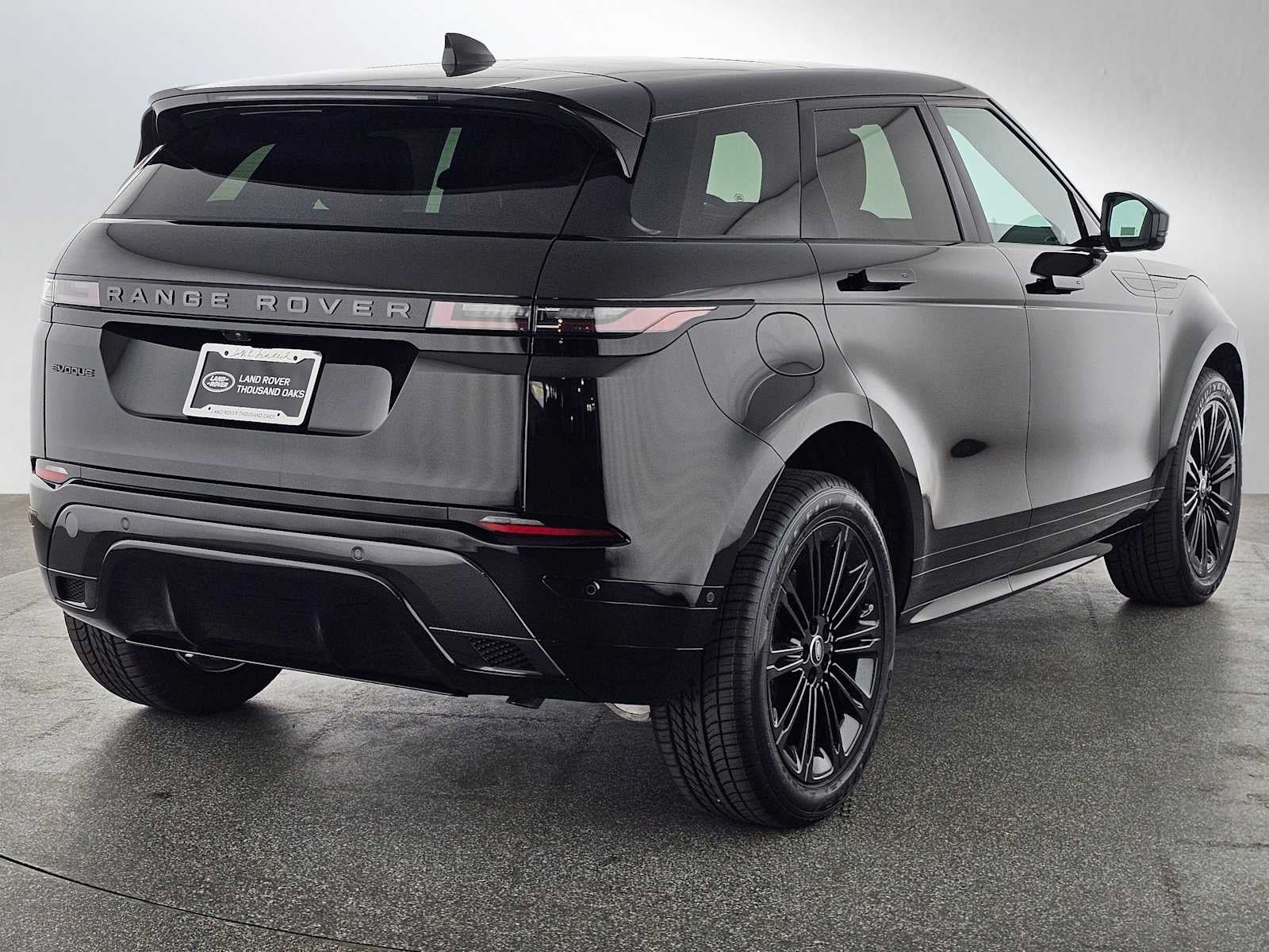 2026 Land Rover Range Rover Evoque Dynamic SE