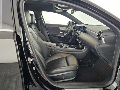 2020 Mercedes-Benz A 220 A 220