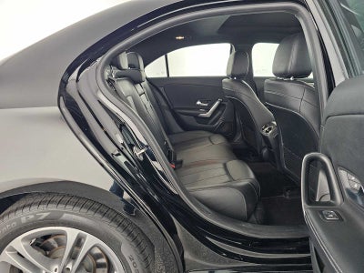 2020 Mercedes-Benz A 220 A 220