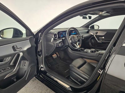 2020 Mercedes-Benz A 220 A 220