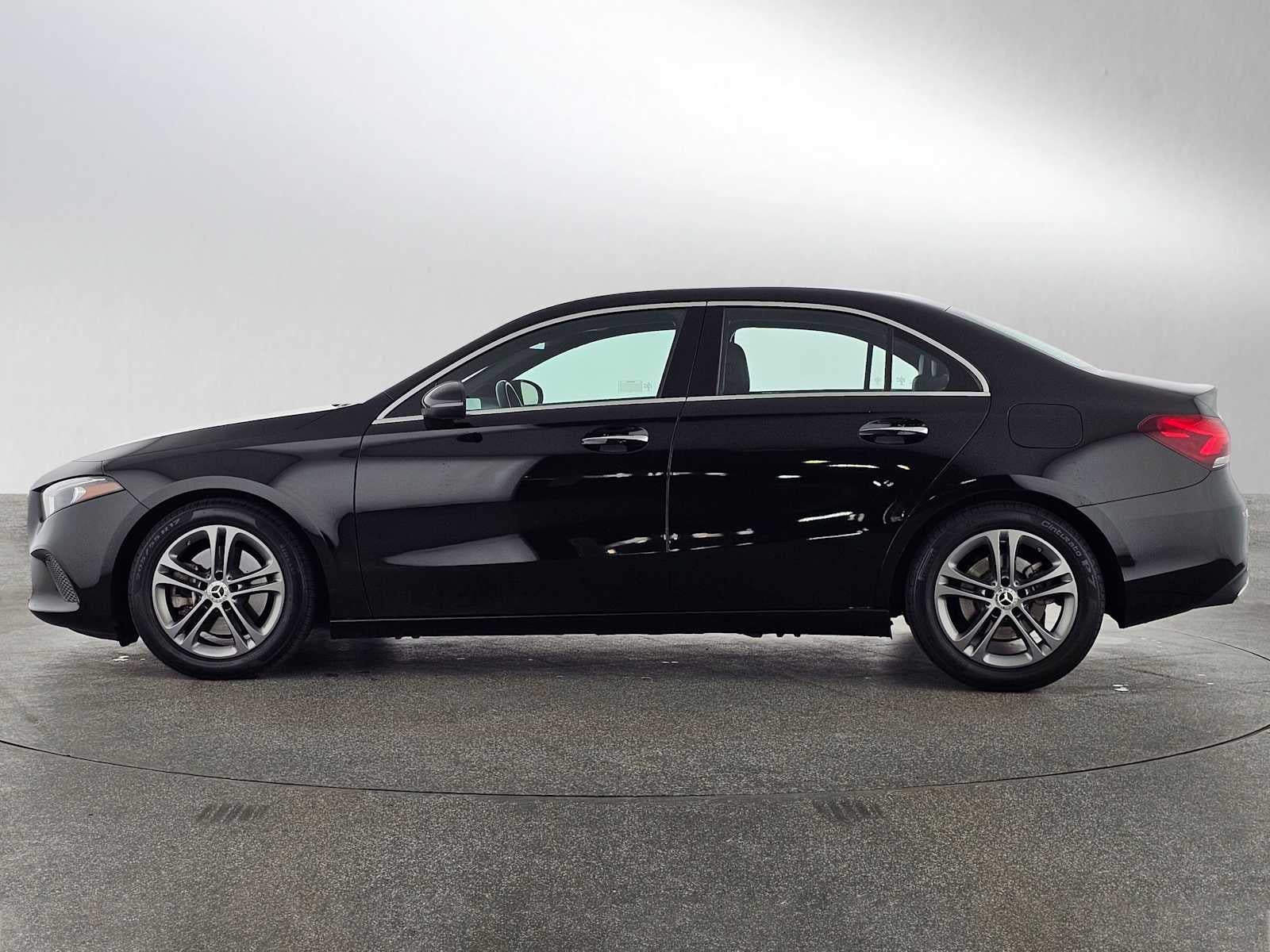 2020 Mercedes-Benz A 220 A 220
