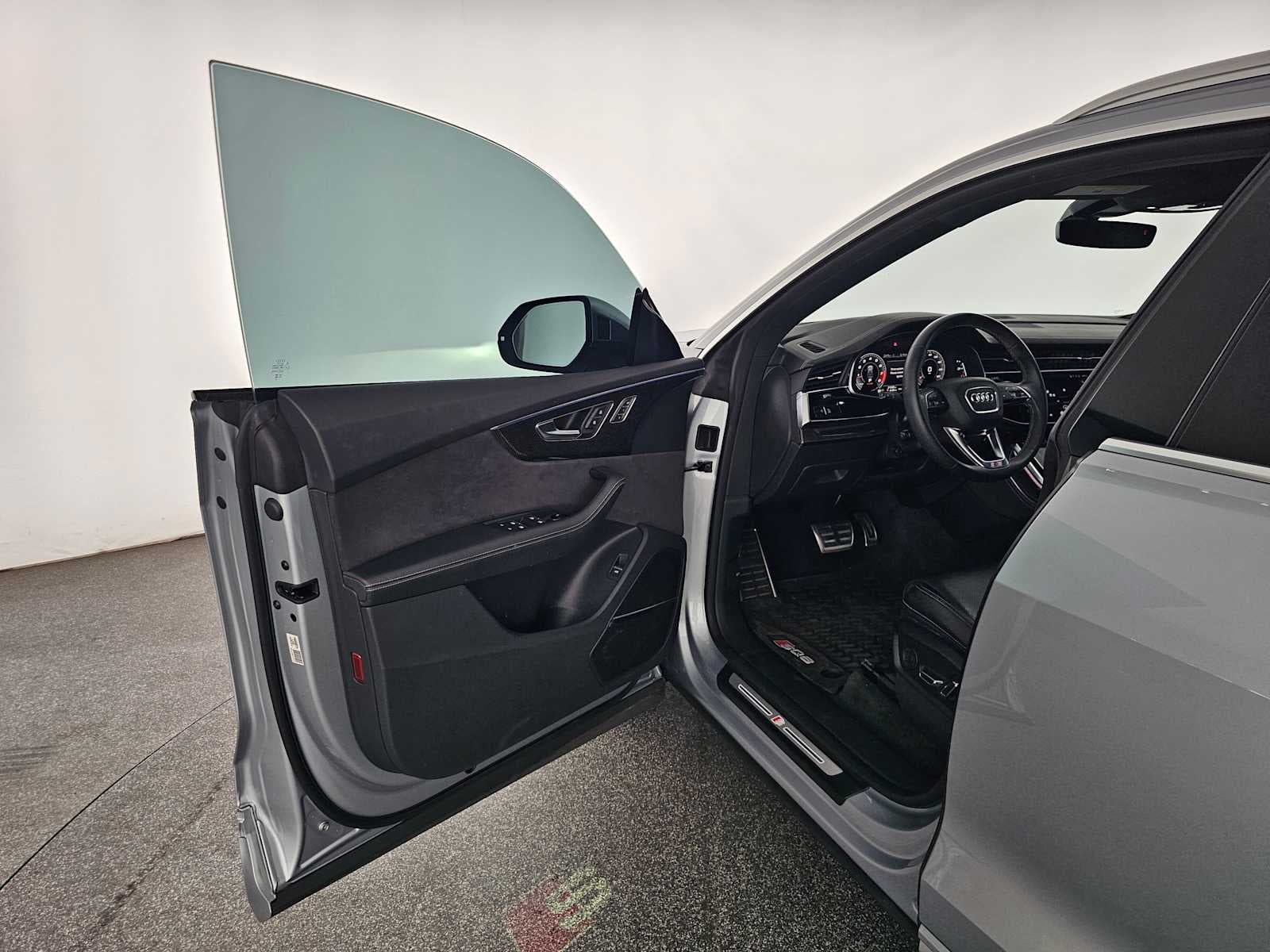 2023 Audi SQ8 Premium Plus