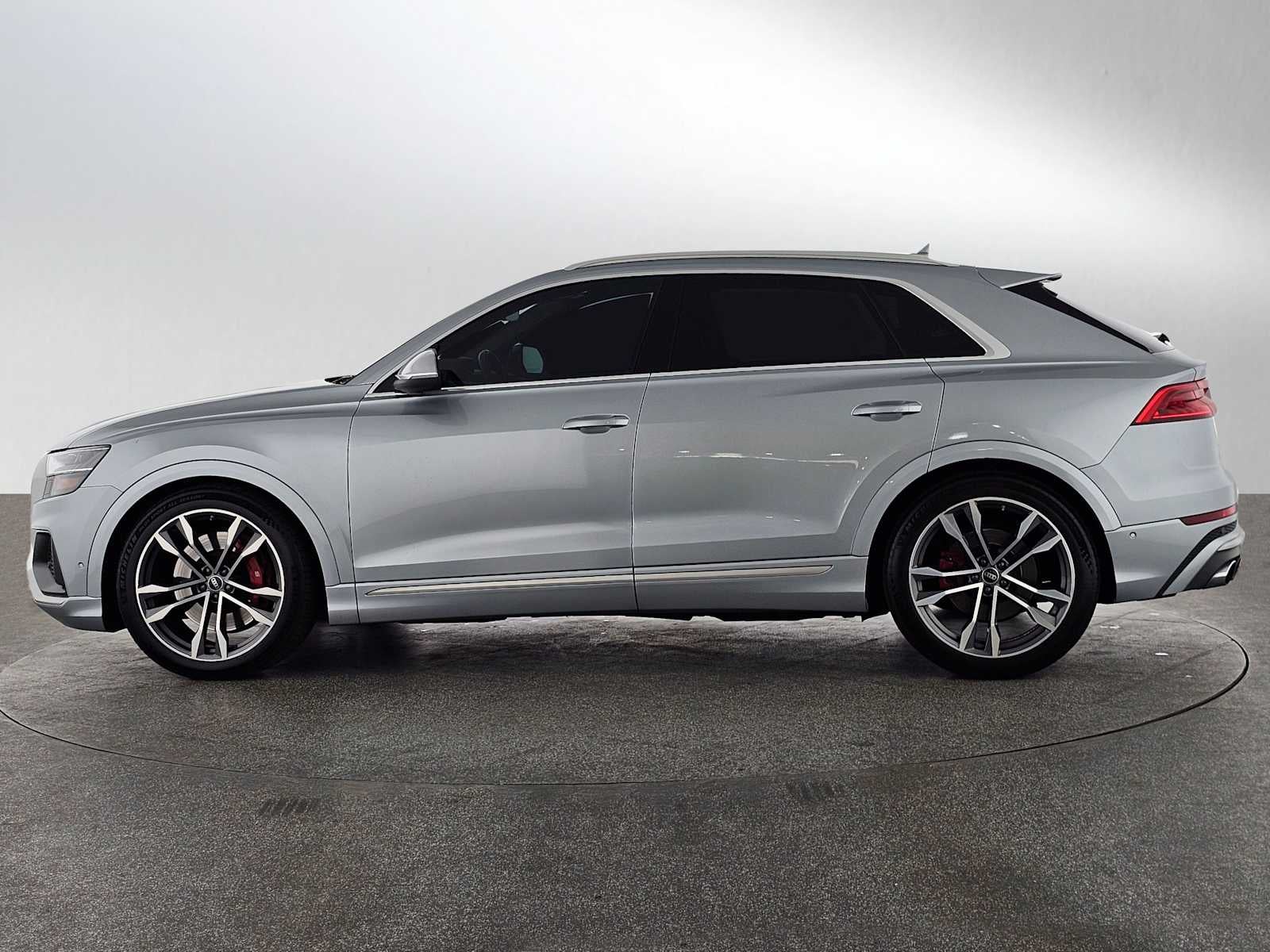 2023 Audi SQ8 Premium Plus