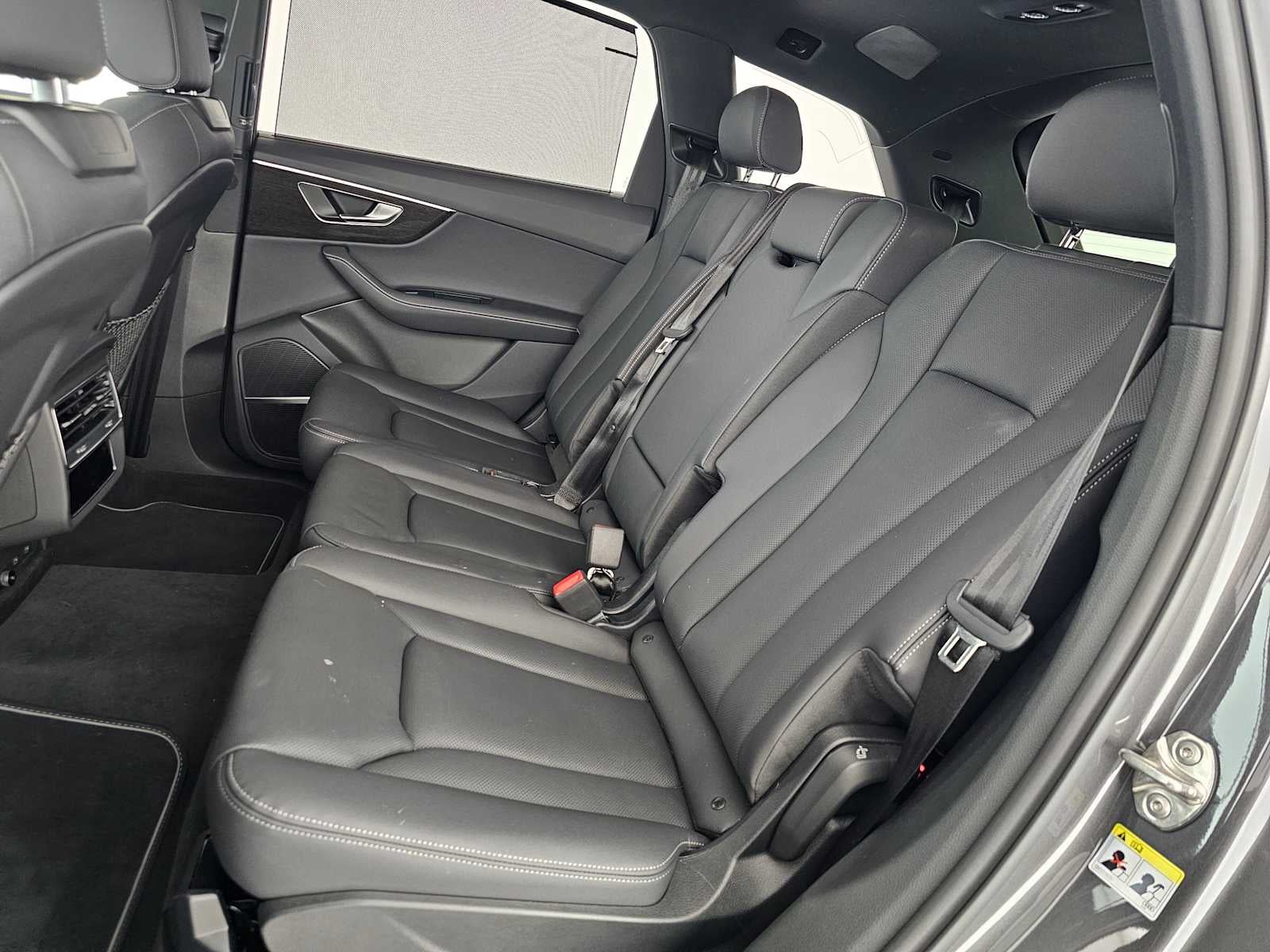 2025 Audi Q7 Premium Plus