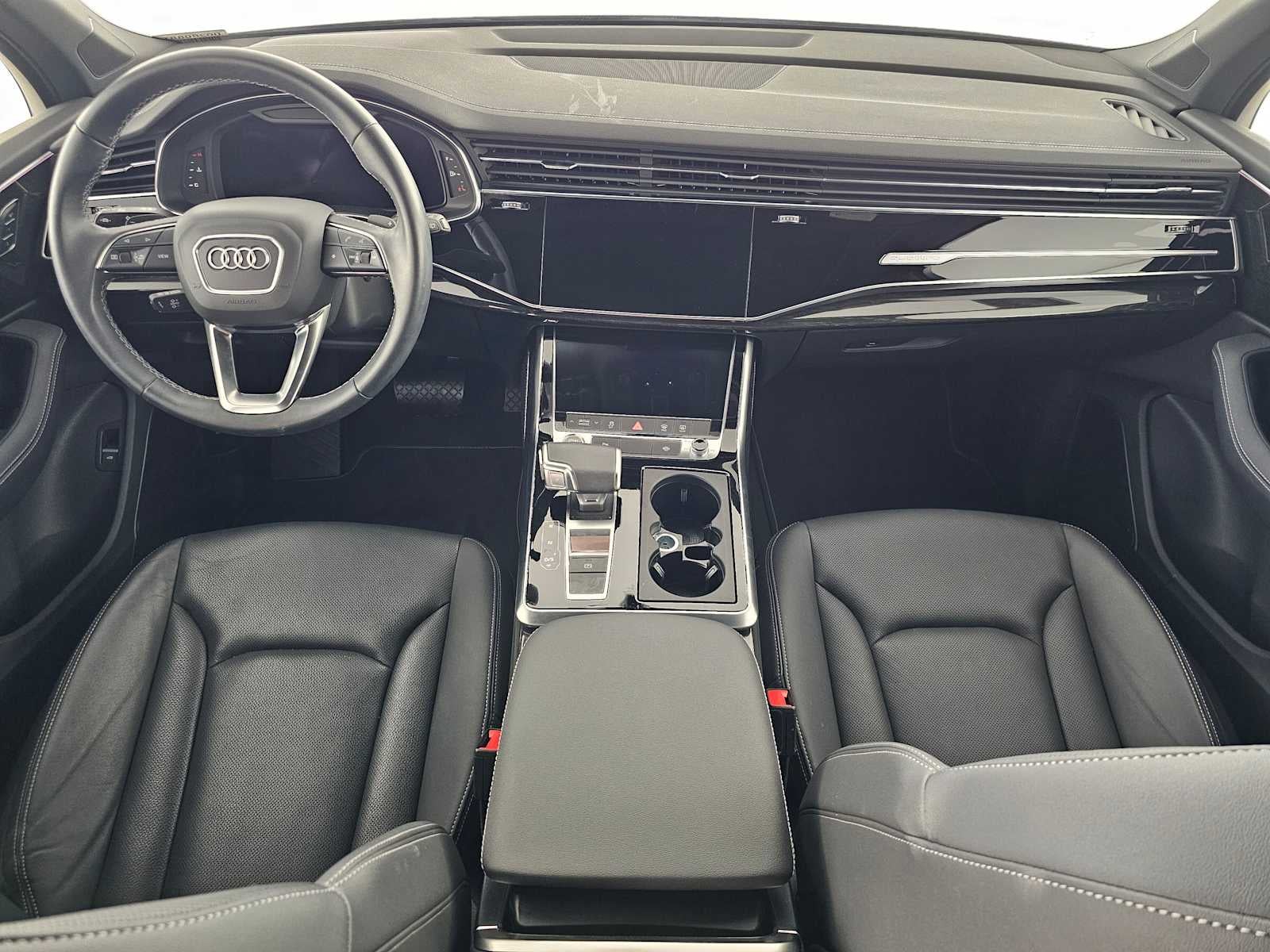 2025 Audi Q7 Premium Plus