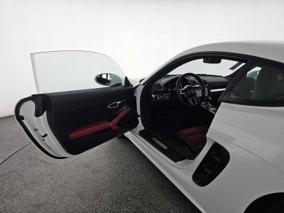 2022 Porsche 718 Cayman T