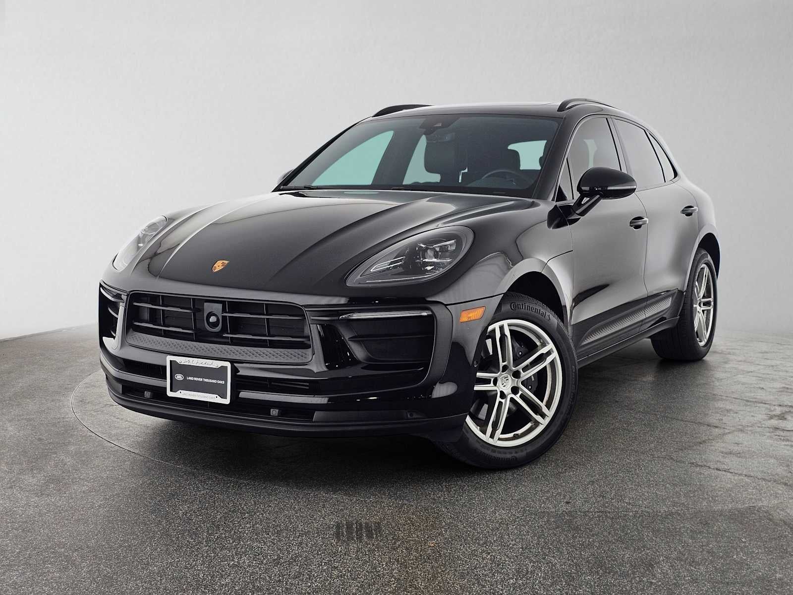 2023 Porsche Macan AWD