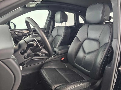 2023 Porsche Macan AWD