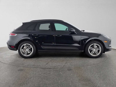 2023 Porsche Macan AWD