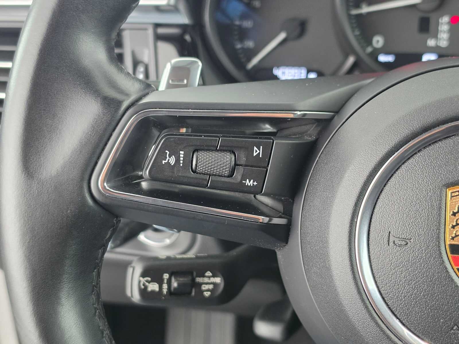 2024 Porsche Macan AWD