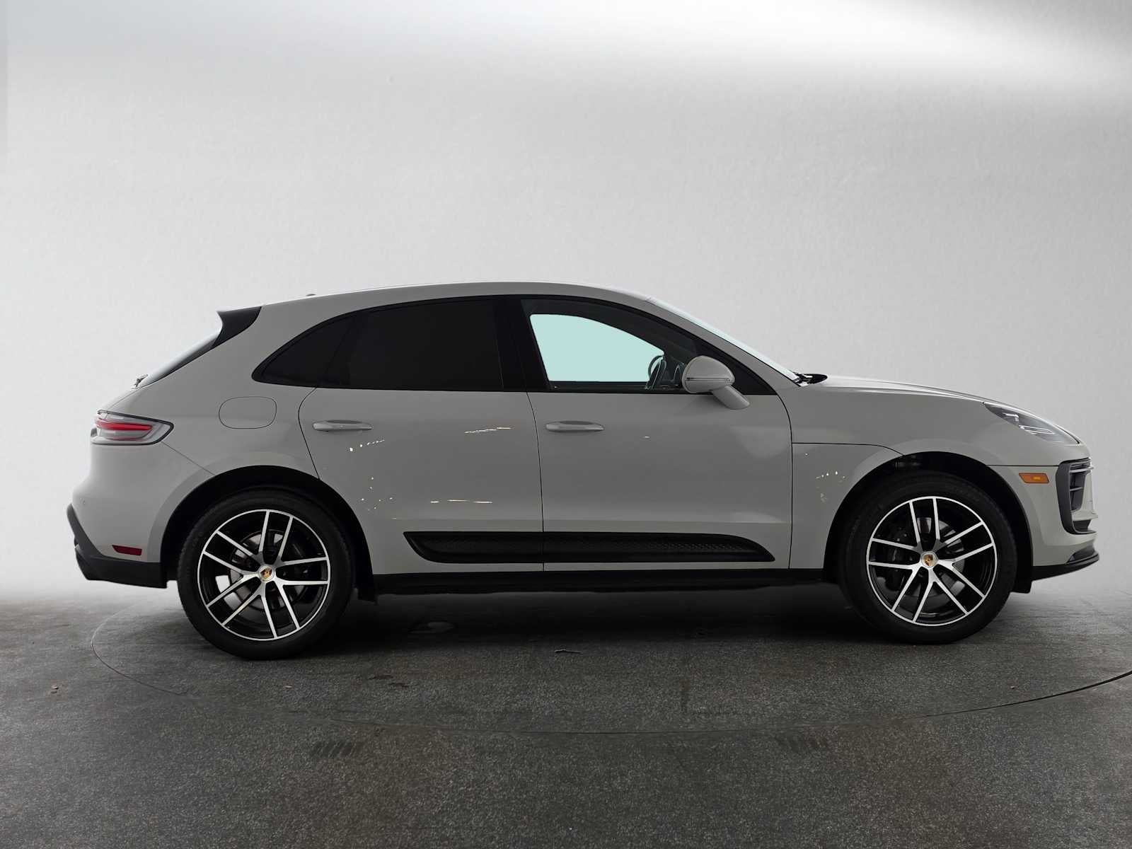 2024 Porsche Macan AWD
