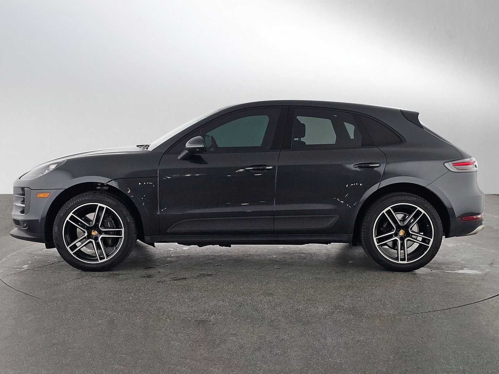 2021 Porsche Macan AWD