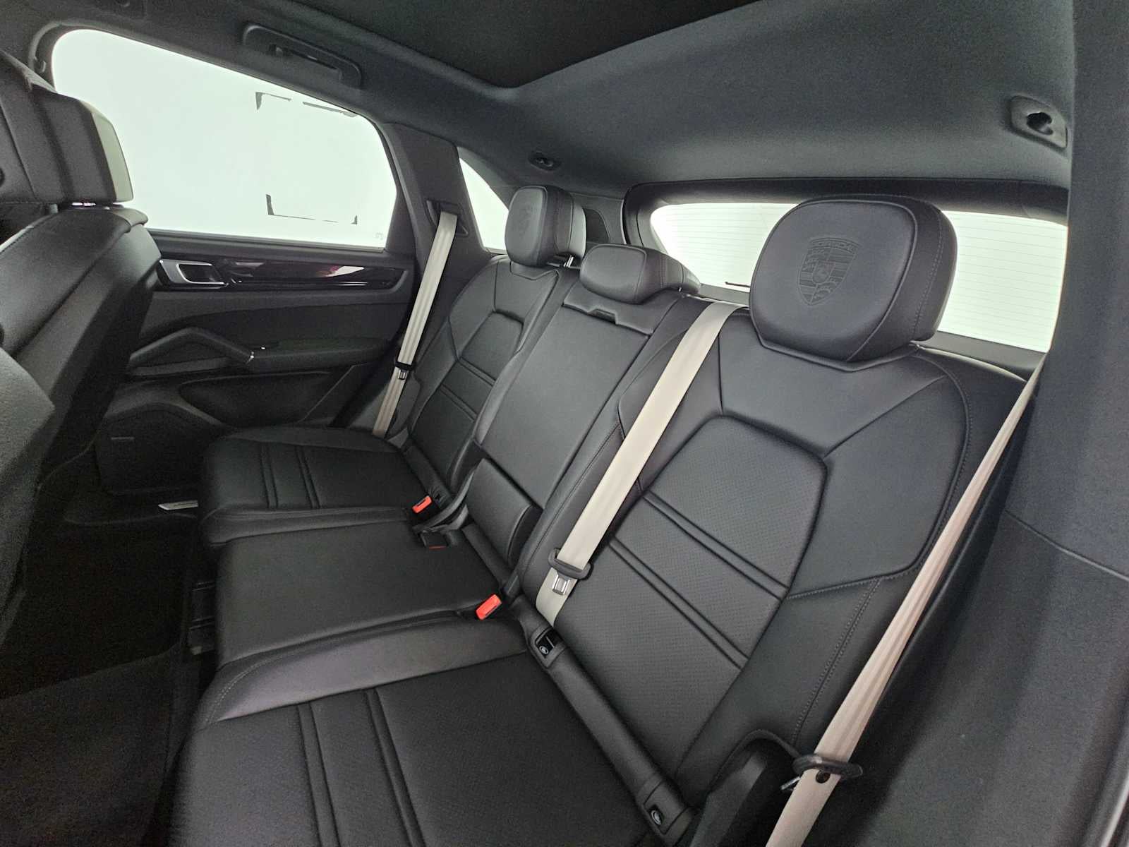 2022 Porsche Cayenne Platinum Edition