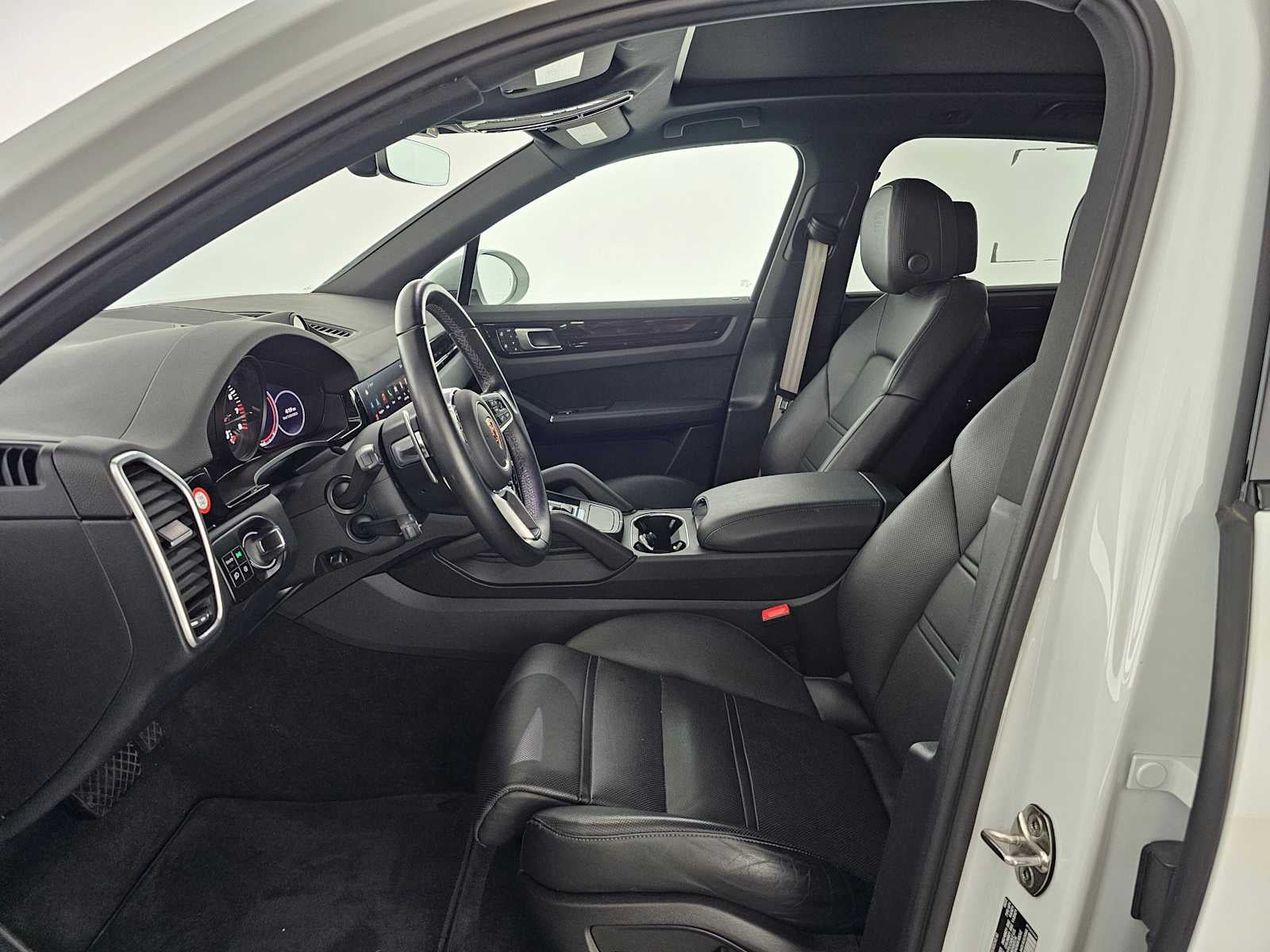 2022 Porsche Cayenne Platinum Edition