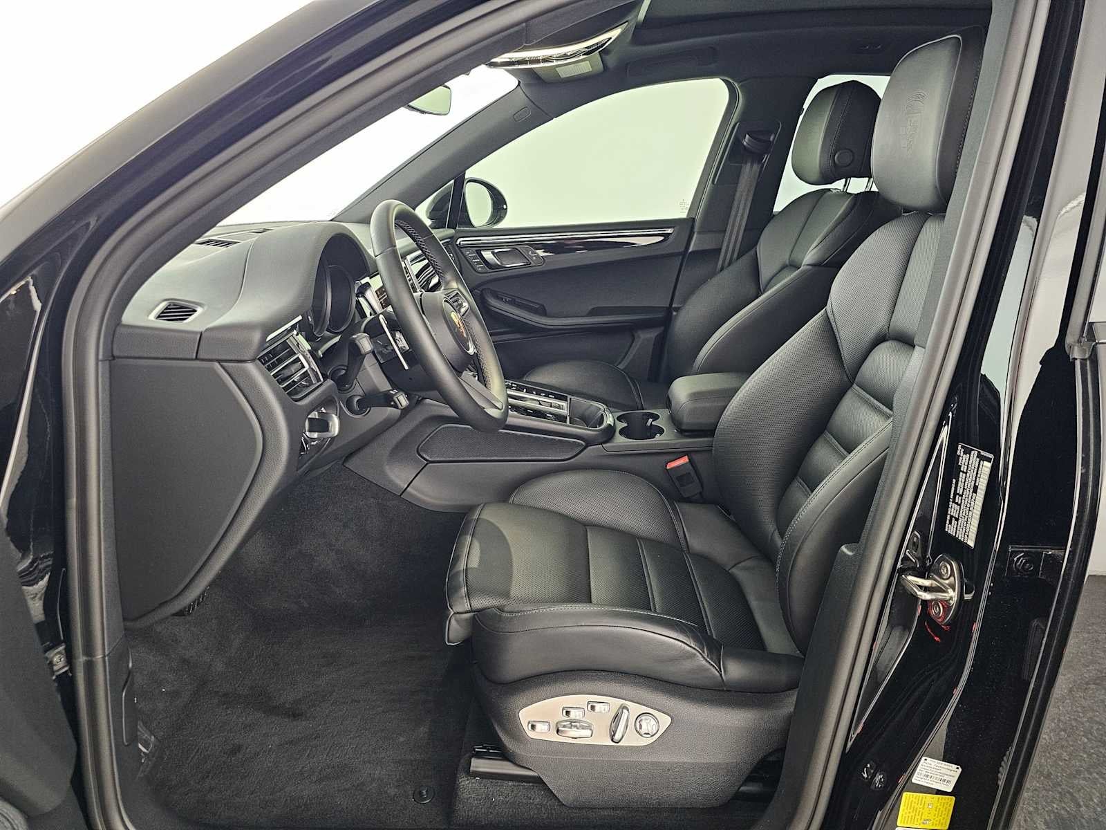 2024 Porsche Macan S