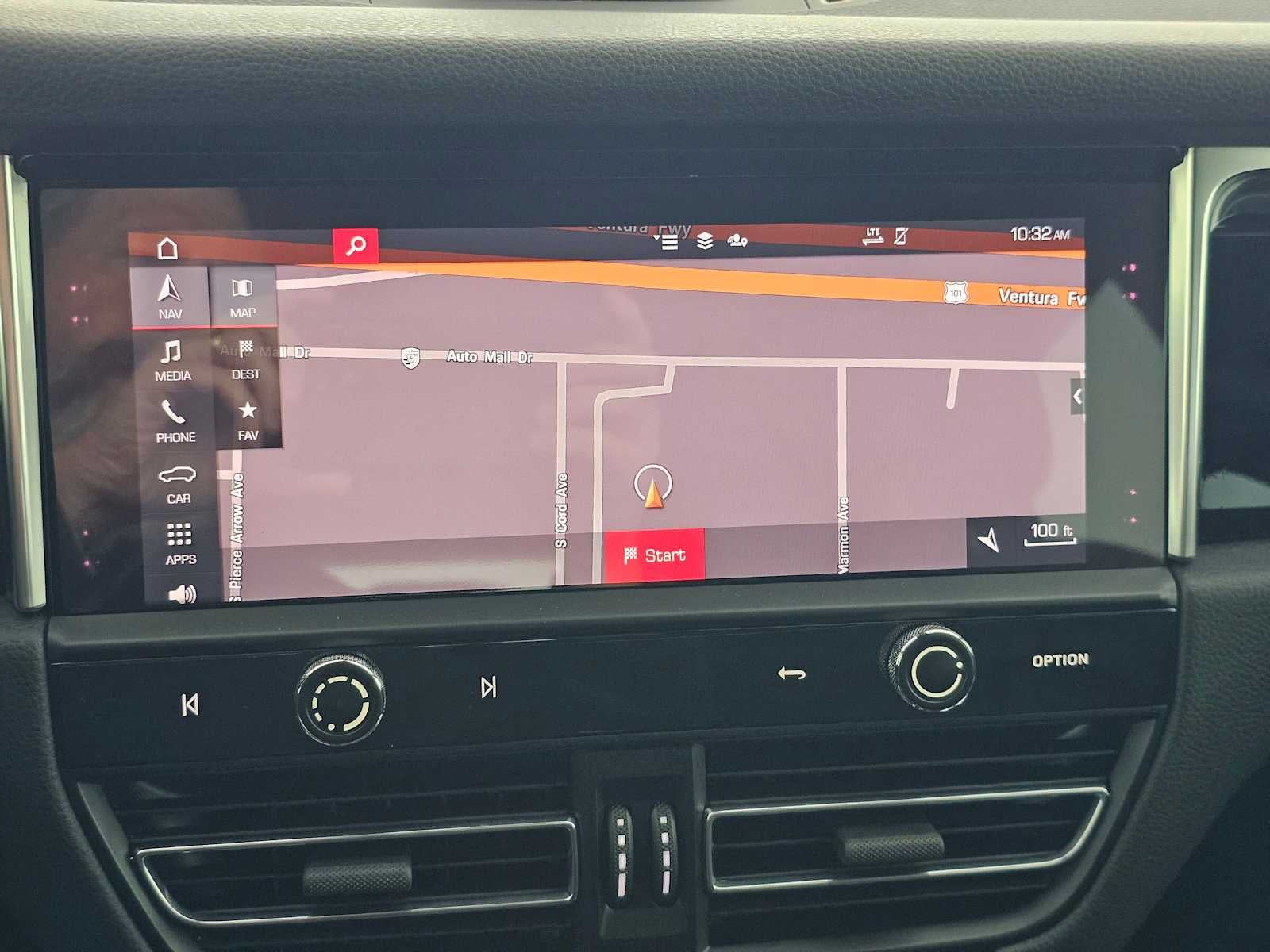 2024 Porsche Macan S
