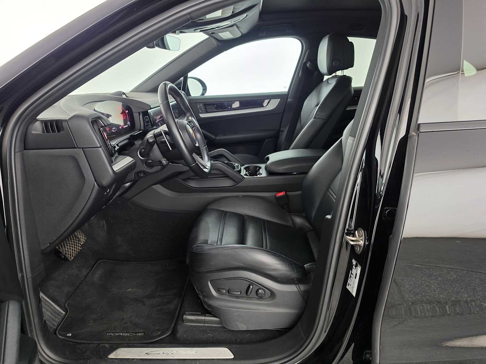 2024 Porsche Cayenne Coupe AWD