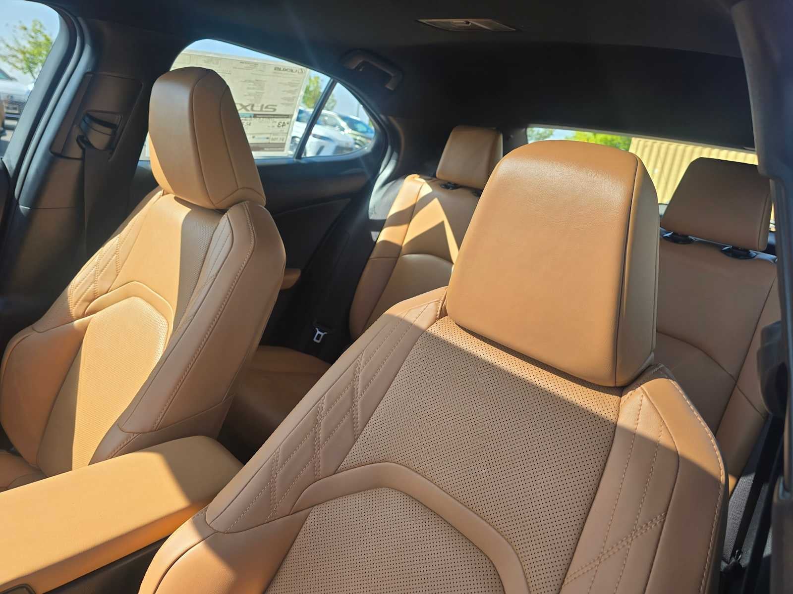 2026 Lexus UX 300h PREMIUM