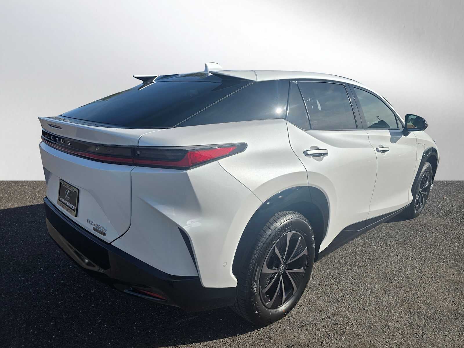 2026 Lexus RZ 450e PREMIUM AWD