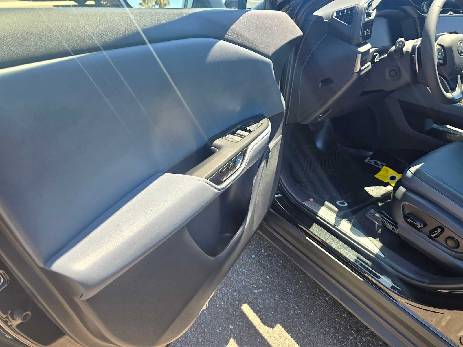 2026 Lexus RZ 350e PREMIUM
