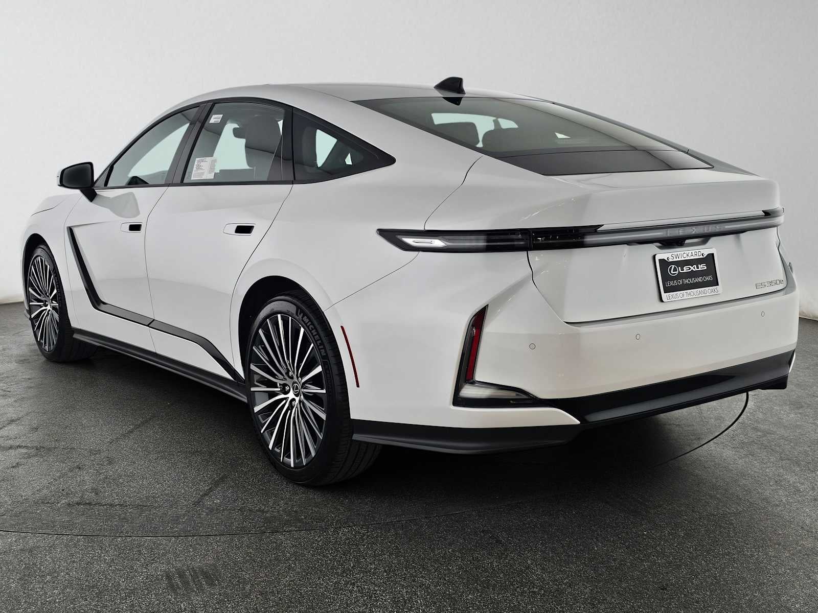 2026 Lexus ES 350e PREMIUM