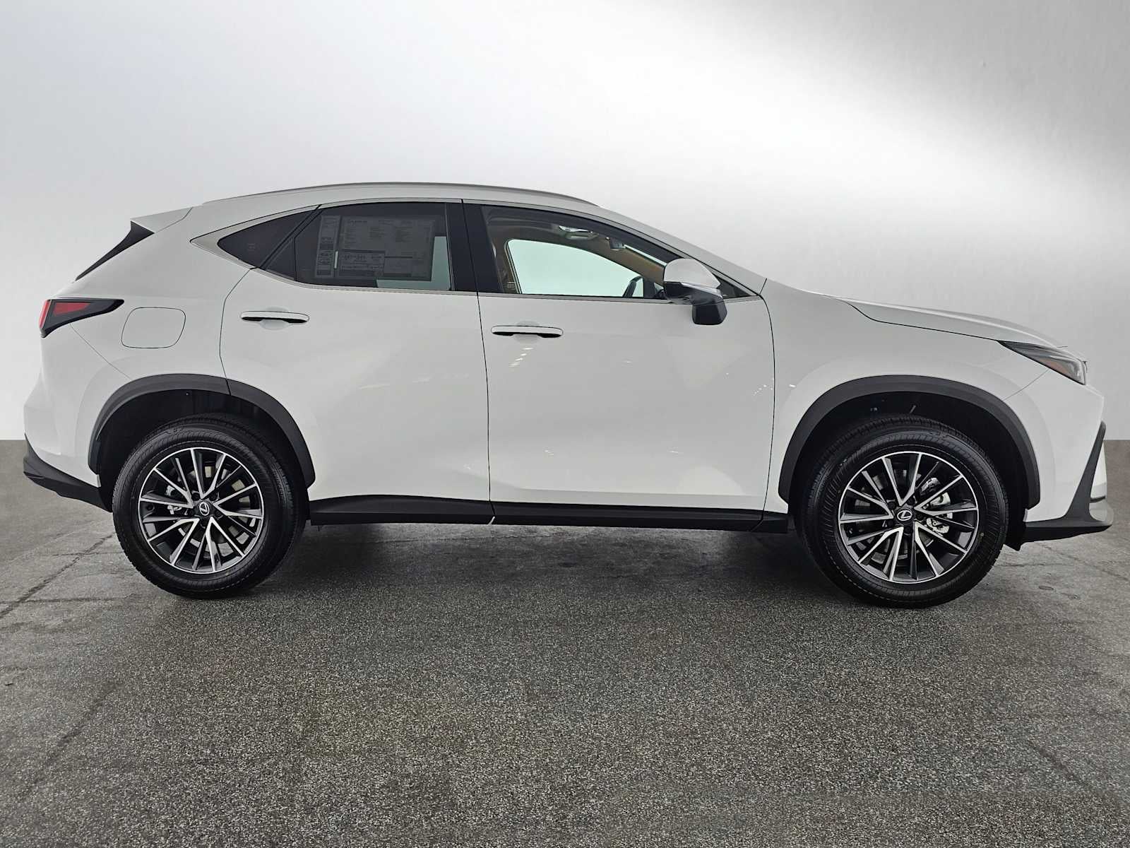 2026 Lexus NX 450h PREMIUM PLUS AWD