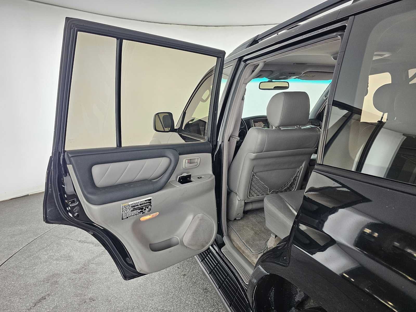 2003 Toyota Land Cruiser 4dr 4WD (Natl)