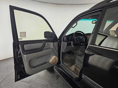 2003 Toyota Land Cruiser 4dr 4WD (Natl)